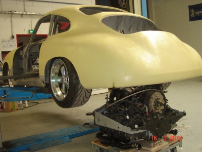 356 outlaw (11).JPG (68.56 Kio) Vu 7842 fois moteur sous coque 356
