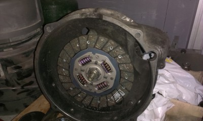 IMAG0492.jpg (52.87 Kio) Vu 13213 fois Disque Lada sur boite Porsche 915