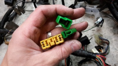 20160103_145627.jpg (56.63 Kio) Vu 3574 fois Connecteurs de diag, lecture code erreur et mode test.