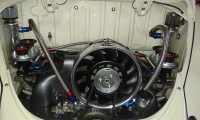 20160424_200215.jpg (63.89 Kio) Vu 7851 fois Le moteur sans le filtre à air