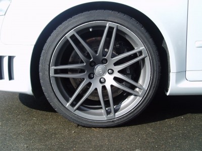 audi_rs4_42_fsi_420_ch_blanc_ibis_6.jpg (87.09 Kio) Vu 7640 fois Les jantes