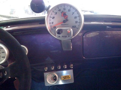 IMG_0646.JPG (62.94 Kio) Vu 3855 fois Ajout d'un nouveau mano au tableau de bord<br />Pression d'huile!!!