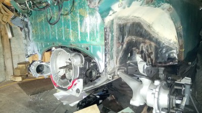 DSC_2309.JPG (3.01 Mio) Vu 18556 fois Il ne me manque plus qu'un démarreur, une batterie et de l'essence et mon banc de démarrage est prêt !!