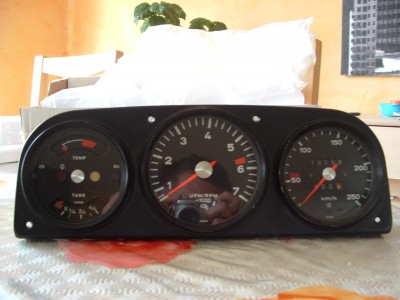 DSCF0100.JPG (50.35 Kio) Vu 6693 fois le but est d'y inserer ça