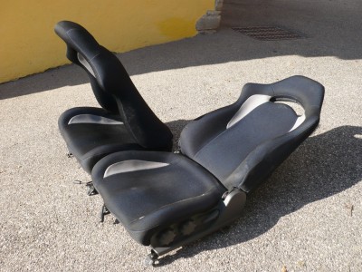 P1030023.jpg (96.26 Kio) Vu 7753 fois Et c'est vraiment pratique pour accéder à la partie arrière ou taper une sieste!