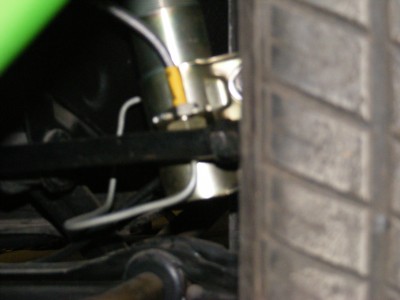 2.JPG (42.54 Kio) Vu 9490 fois puis durite acier de la jambe de force jusqu a l etrier (ici c est un peu large mais j ai fait avec celle que j avais )