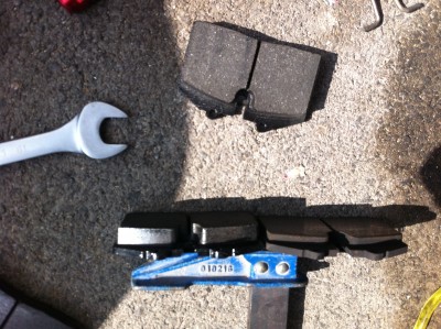 IMG_1165.JPG (120.81 Kio) Vu 3208 fois etat des plaquettes apres 30 000 kms